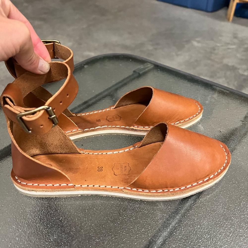 Gorgeous handmade Italian leather Crupon flats sz 38